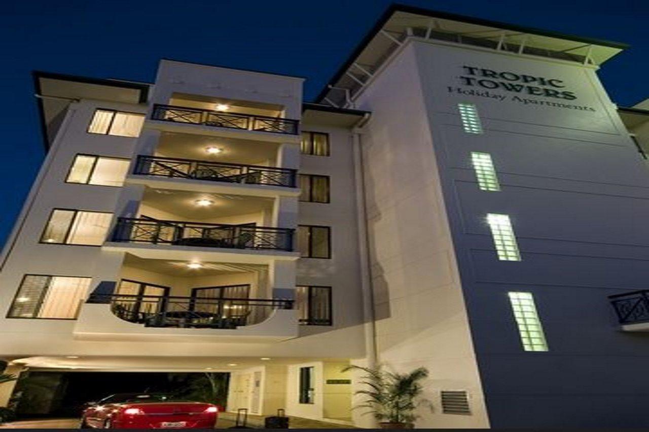 Tropic Towers Apartments Cairns Exterior photo