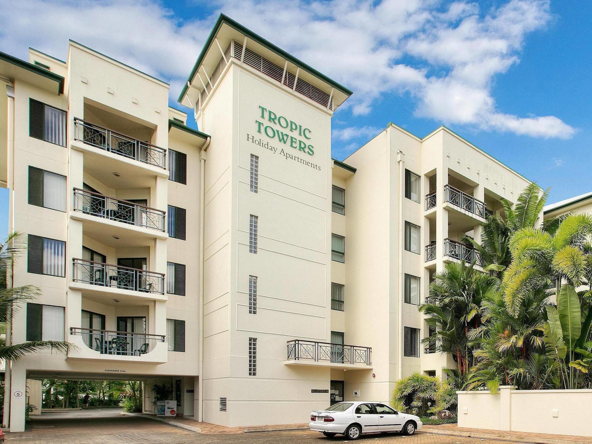 Tropic Towers Apartments Cairns Exterior photo